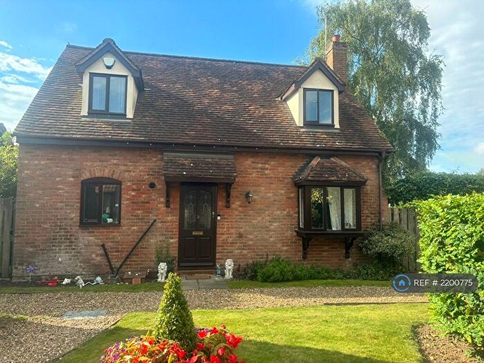 3 Bedroom Detached House To Rent In Standon Court, Standon, SG11