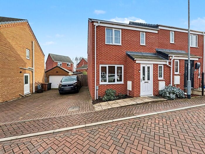 3 Bedroom Semi Detached House For Sale In Hornbeam Close, Great Blakenham, Ipswich, IP6