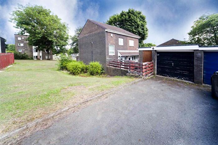 3 Bedroom Detached House For Sale In Van Mildert Close, Peterlee, SR8