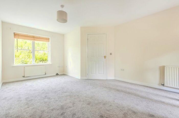 3 Bedroom End Of Terrace House To Rent In Sotherby Walk, Cheltenham, GL51