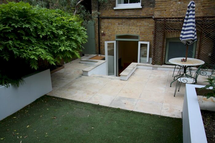 1 Bedroom Flat To Rent In Bennett Park, Blackheath, SE3