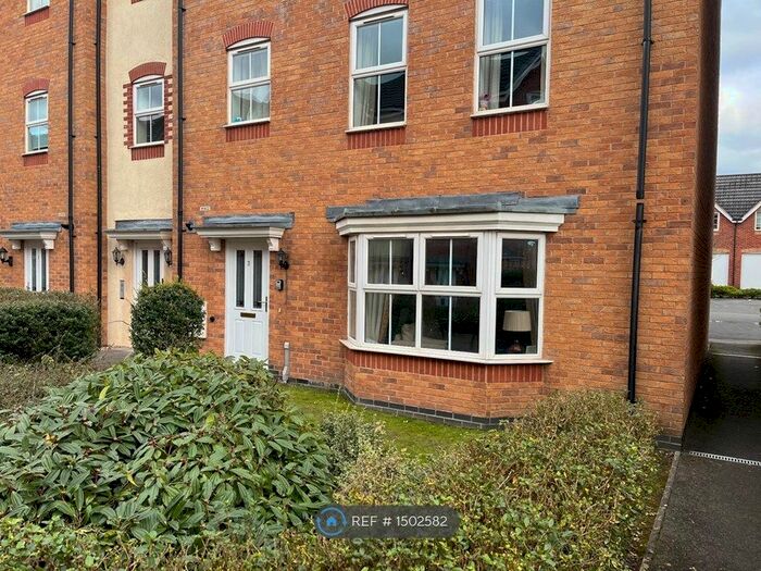 2 Bedroom Flat To Rent In Archers Walk, Stoke-On-Trent, ST4