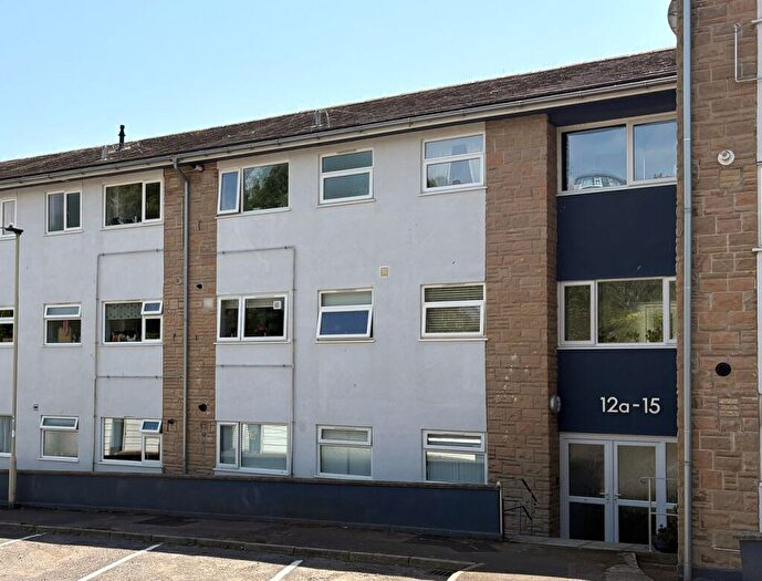 2 Bedroom Flat For Sale In Alleyn Court, Seaton, Devon, EX12
