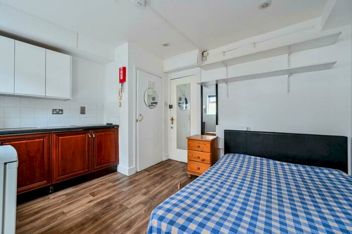 Studio To Rent In Hackney Road, Hackney, London, E2