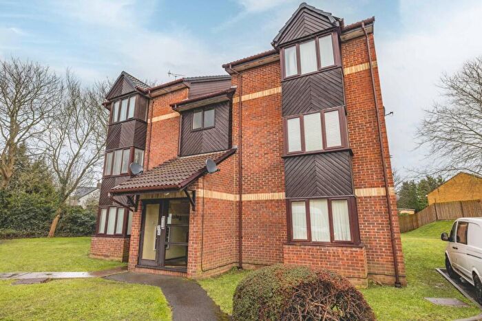Studio To Rent In Maypole Road, Taplow, SL6
