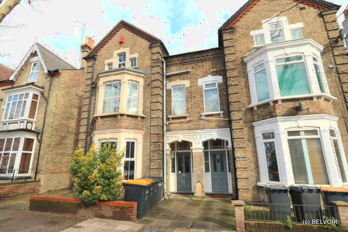 1 Bedroom Flat To Rent In Warwick Avenue, Bedford, MK40
