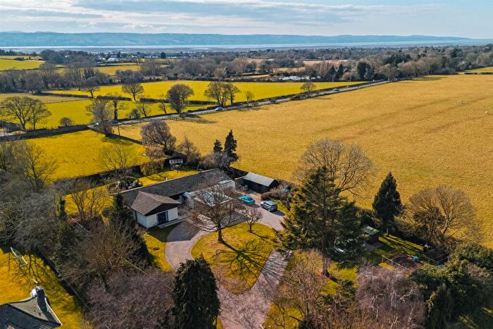 4 Bedroom Detached House For Sale In Hanns Hall Road, Neston, CH64