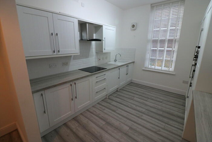 2 Bedroom Apartment To Rent In Hessle High Road, Hull, HU4