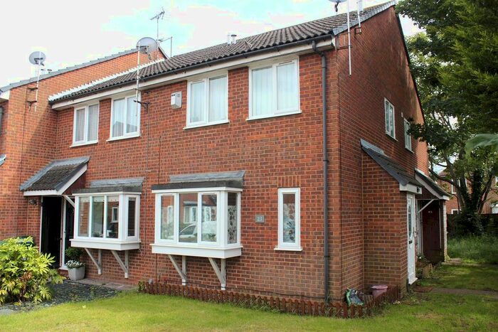 1 Bedroom End Of Terrace House To Rent In Bramley Close, Staines, TW18