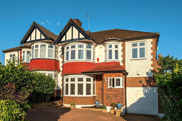 4 Bedroom Semi-Detached House To Rent In Wilmer Way, London, N14