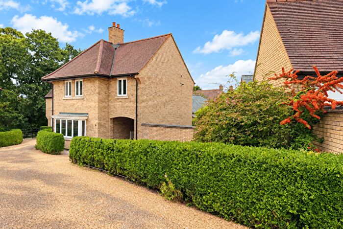 4 Bedroom Detached House For Sale In Salisbury Close, Fairfield, Hitchin, SG5