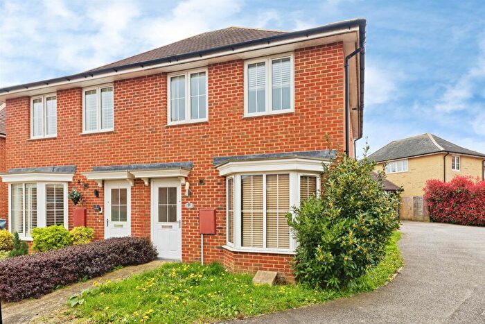 3 Bedroom Semi Detached House For Sale In Harrison Road, Aylesham, Canterbury, CT3
