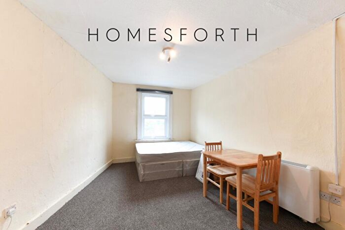 Studio To Rent In Holloway Road, Archway, N19