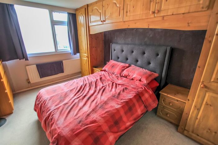 3 Bedroom Detached House For Sale In Wycliffe Close, Newton Aycliffe, DL5