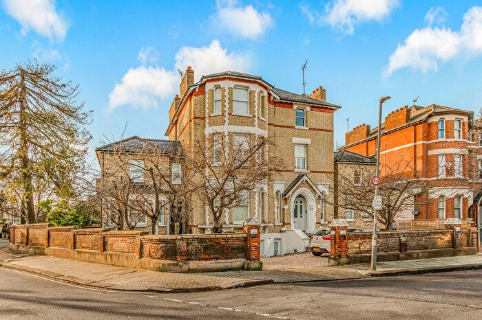 2 Bedroom Property To Rent In Colinette Road, Putney Heath, SW15