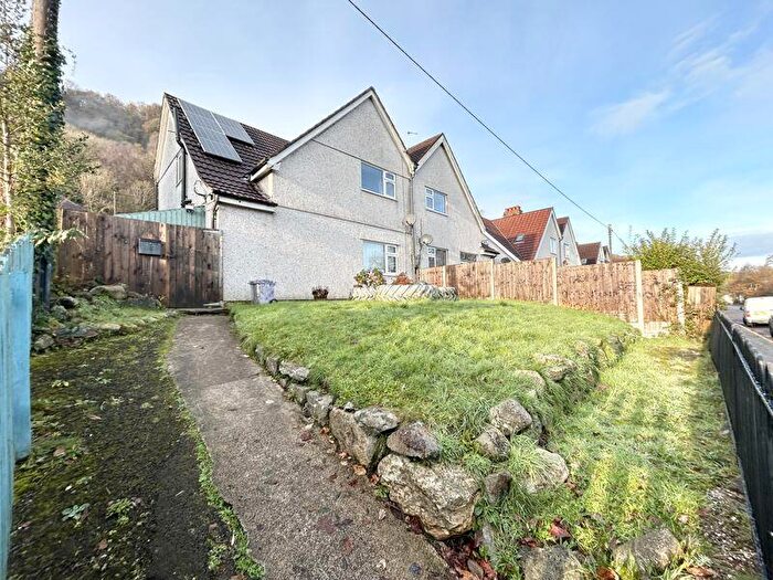 3 Bedroom Semi-Detached House For Sale In Gwydyr Road, Conwy, LL32