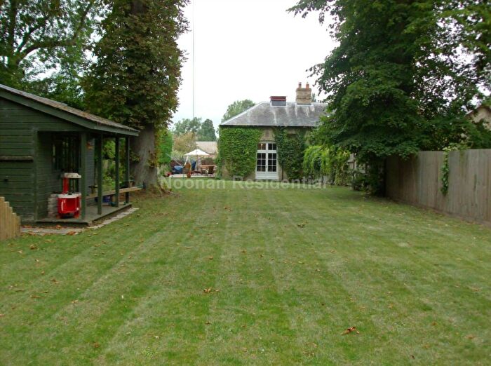 5 Bedroom Barn Conversion To Rent In Croxton, PE19