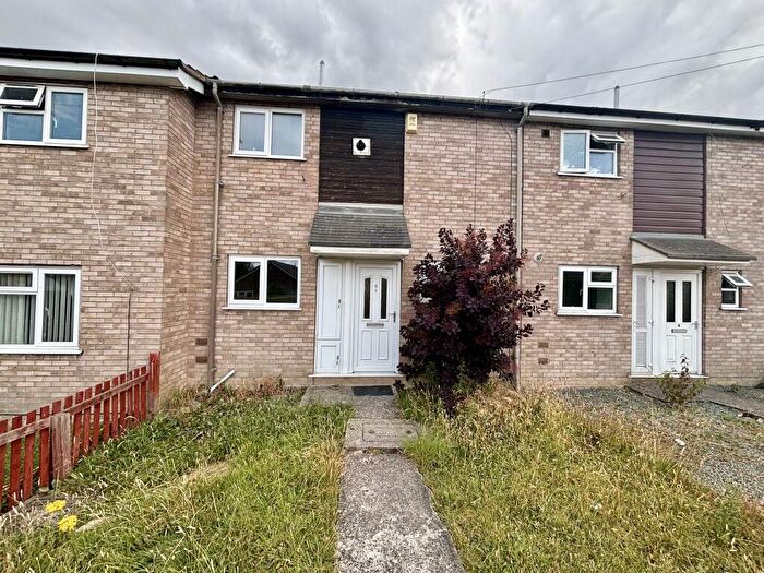 2 Bedroom House To Rent In Briar Close, Alfreton, DE55
