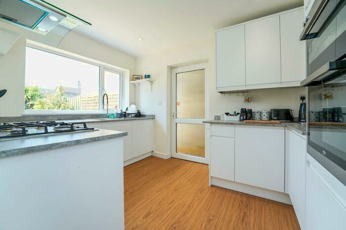 3 Bedroom Detached House To Rent In Tetbury, GL7