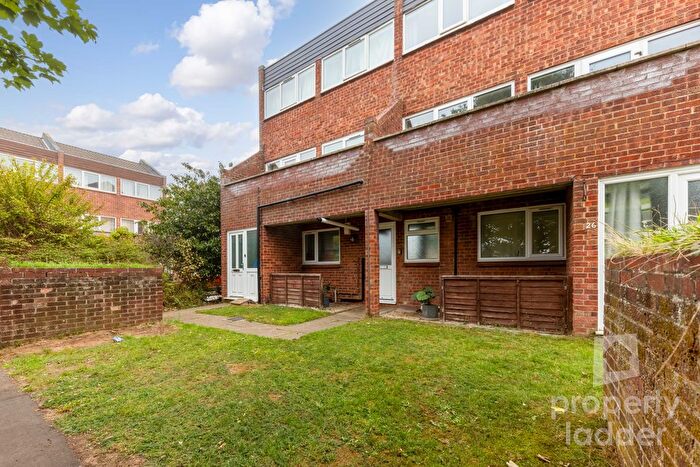 3 Bedroom Flat For Sale In Templemere, Norwich, NR3