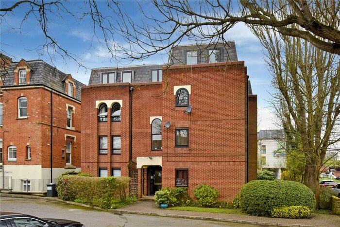 3 Bedroom Maisonette To Rent In Chelmsford Court, Alma Road, Windsor, Berkshire, SL4