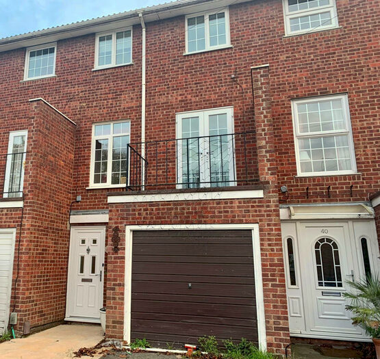 3 Bedroom Town House To Rent In Croft Road, Newmarket, CB8