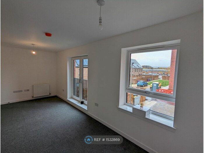 2 Bedroom Flat To Rent In Shawholm Crescent, Glasgow, G43