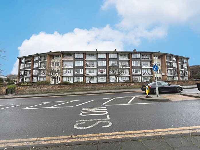 1 Bedroom Flat For Sale In St. Paulinus Court, Manor Road, Dartford, Kent, DA1