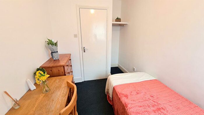 5 Bedroom House To Rent In Cherry Hinton Road, Cambridge, CB1