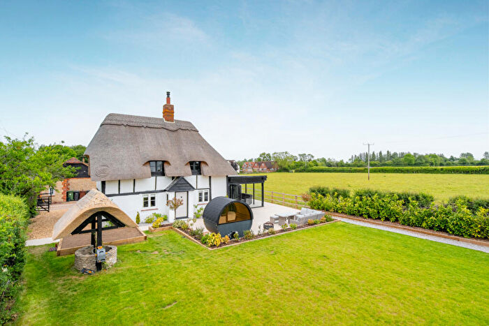 4 Bedroom Detached House For Sale In Henton, Chinnor, Oxfordshire, OX39