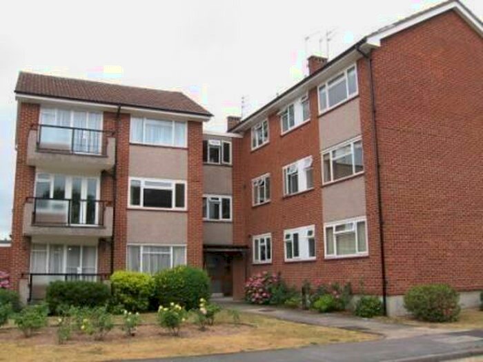 1 Bedroom Apartment To Rent In Albemarle Park, Stanmore, HA7