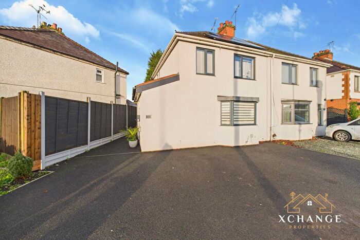 3 Bedroom Semi Detached House For Sale In Heath Road, Bedworth, CV12