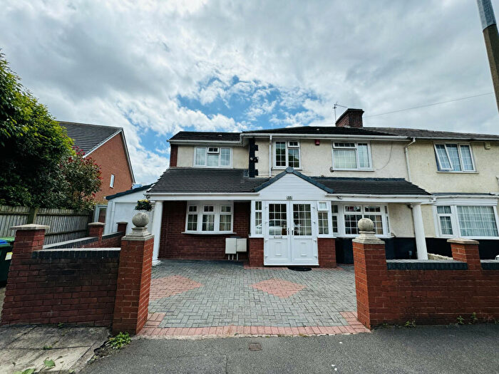7 Bedroom Semi-Detached House To Rent In Springfield Crescent, West Bromwich, B70