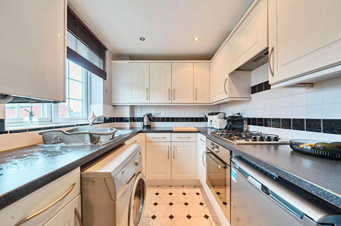 1 Bedroom Coach House For Sale In Williamson Drive, Nantwich, Cheshire, CW5