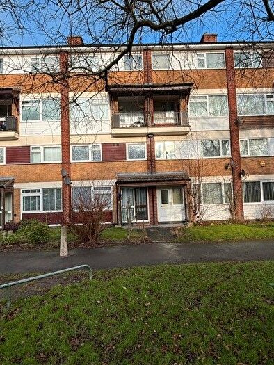 3 Bedroom Maisonette To Rent In Lambscote Close, Shirley, B90