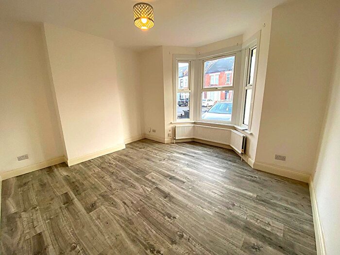 4 Bedroom Terraced House To Rent In Thorold Road, Ilford, IG1