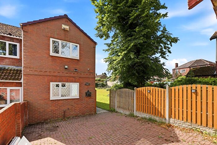 3 Bedroom Semi-Detached House For Sale In Lime Tree Court, Hemsworth, WF9