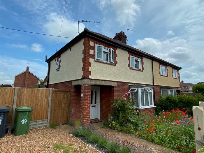 Houses for sale & to rent in NR21 9EX, Sandy Lane, Walsingham Fakenham