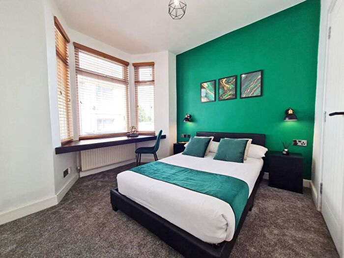 1 Bedroom Terraced House To Rent In Vicarage Road, Gillingham, ME7