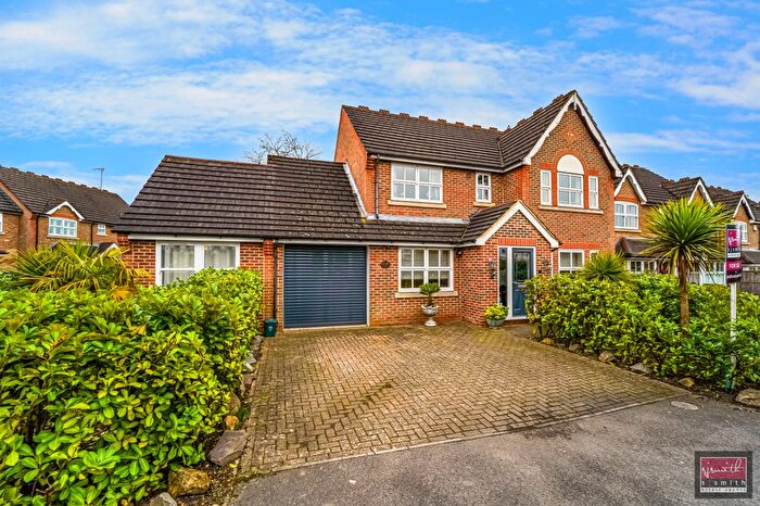 4 Bedroom Detached House For Sale In The Wickets, Ashford, TW15