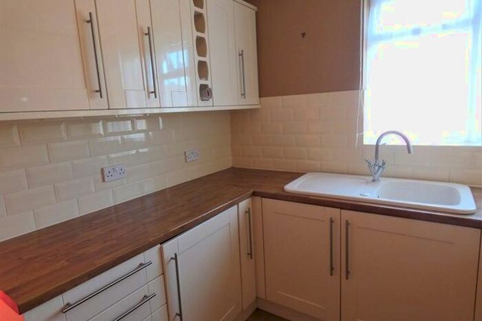 3 Bedroom Flat To Rent In Alfriston Gardens, Sholing, Southampton SO19