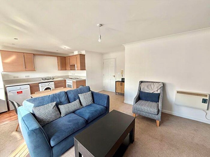 2 Bedroom Flat For Sale In Bromley Avenue, Whitley Bay, NE25