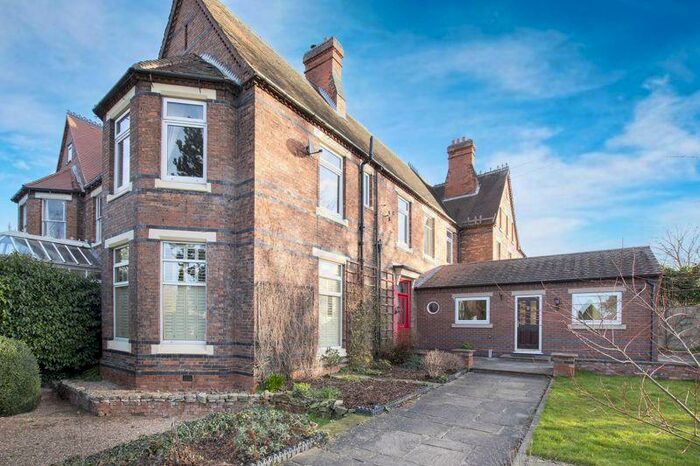 3 Bedroom Terraced House For Sale In Welham Hall, Welham, Retford, DN22