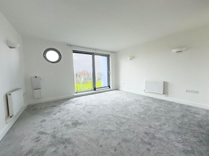 2 Bedroom Apartment For Sale In Tideslea Path, West Thamesmead, London, SE28