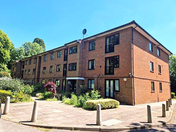 1 Bedroom Retirement Property For Sale In Dingles Court Uxbridge Road, Pinner, HA5