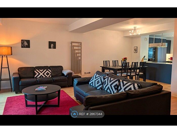 2 Bedroom Flat To Rent In Breadalbane Street, Edinburgh, EH6