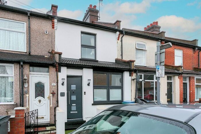 2 Bedroom Terraced House To Rent In Salisbury Road, Watford, WD24