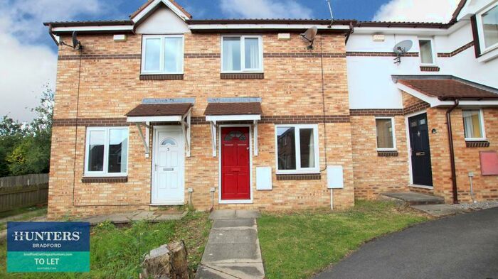 2 Bedroom Terraced House To Rent In Linnet Close, Bradford, BD8
