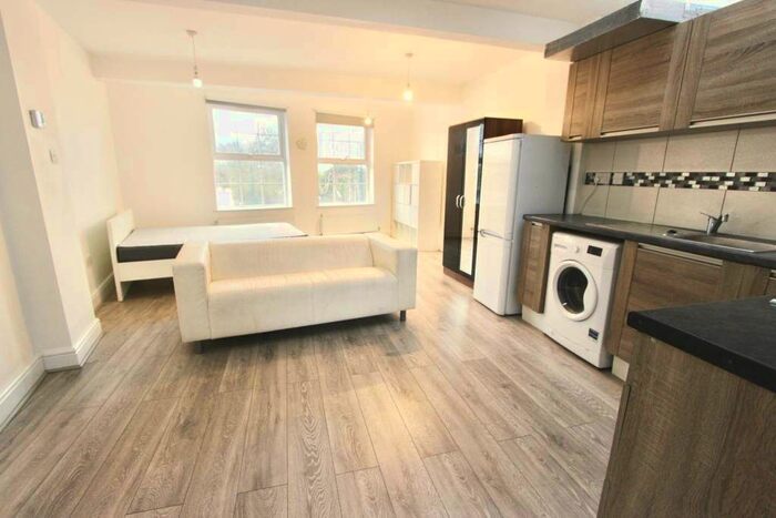 1 Bedroom Studio To Rent In Byron Road, Harrow, HA3