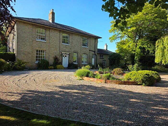 6 Bedroom Semi-Detached House To Rent In , CO10